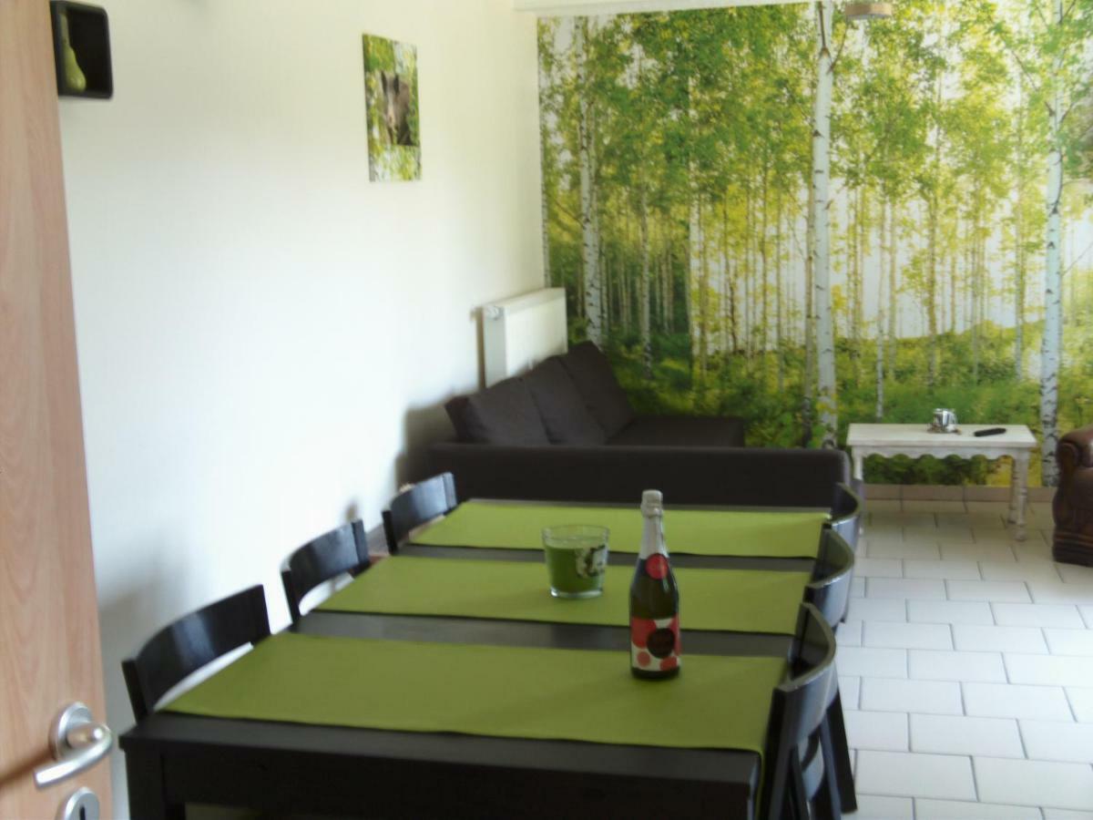 Gites "Les Framboisiers" Neufchateau Exterior photo